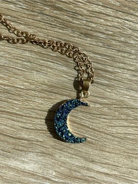 ‼️SOLD🫶🏽Gold Chain Necklace with Blue Sparkle Crescent Moon Pendant